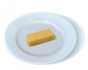 Sýr s 20 % t. v s. - Porce na obrázku odpovídá 400 kJ.